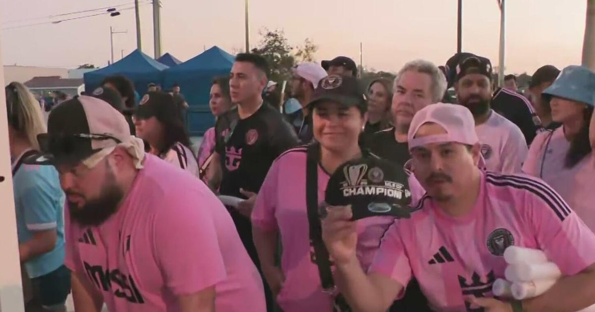Fans emotional over Inter Miami winning their first MLS Cup title – CBS News