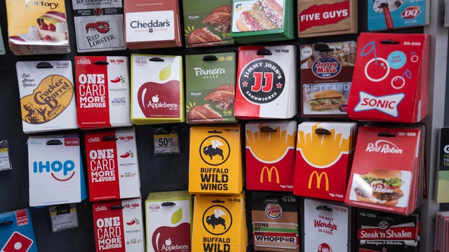 Merchant Gift Cards Become Popular Holiday Gift 