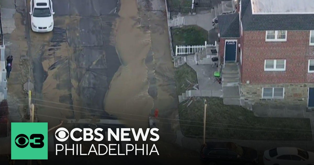 Water main break floods streets in Northeast Philadelphia - CBS ...