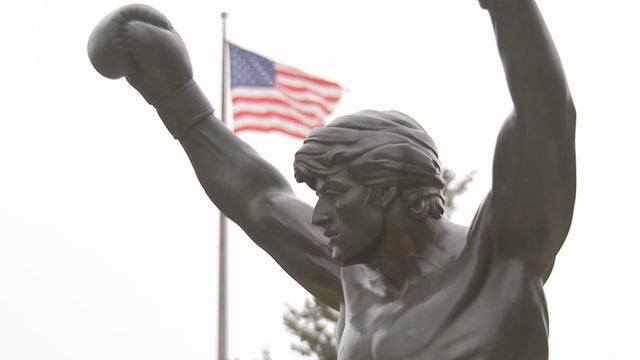 rocky-balboa-statue.jpg 