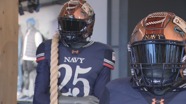 navy-uniforms.png 