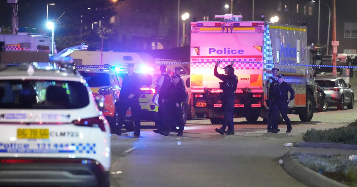 Florida residents heartbroken, outraged by deadly attack on Australia’s Jewish community Hanukkah celebration