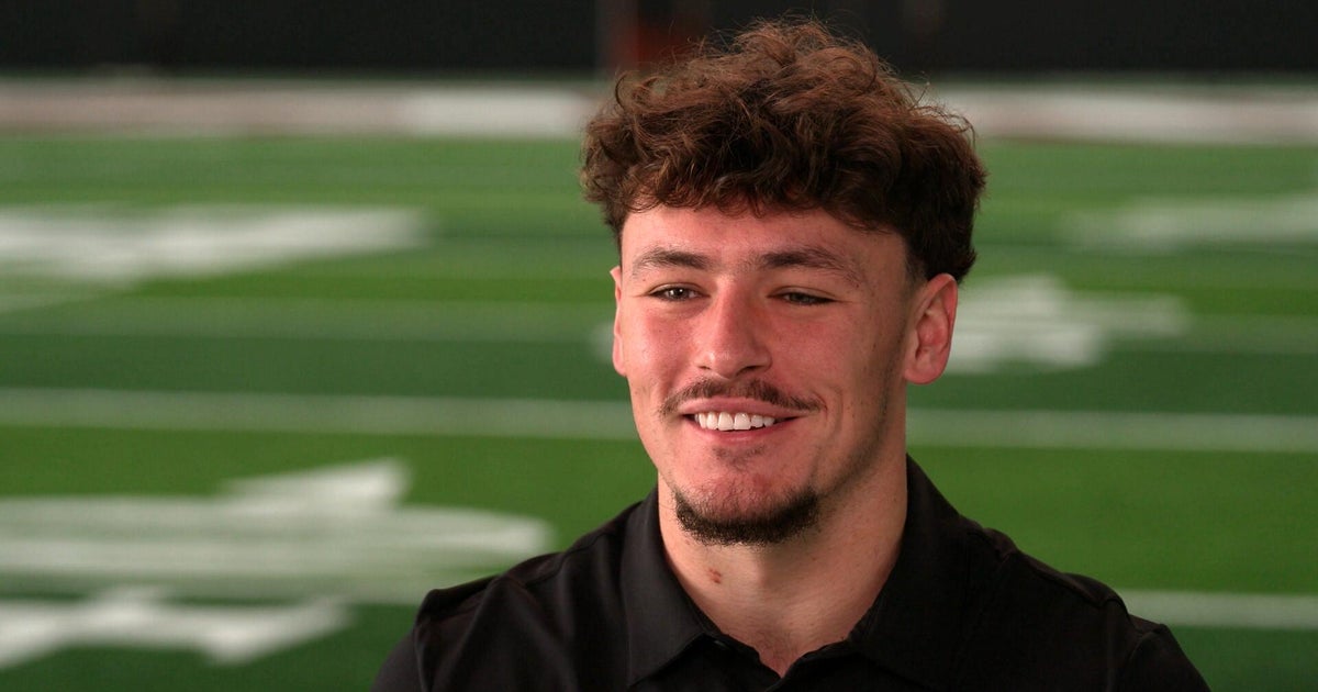 В продължение на десетилетия програмата за колежански футбол на университета