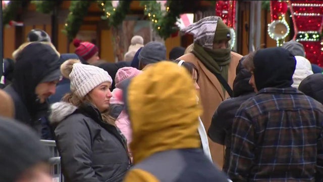 Chicagoans vs Chicago cold 