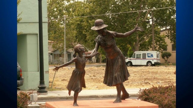 Happiness Bronze Sculpture 