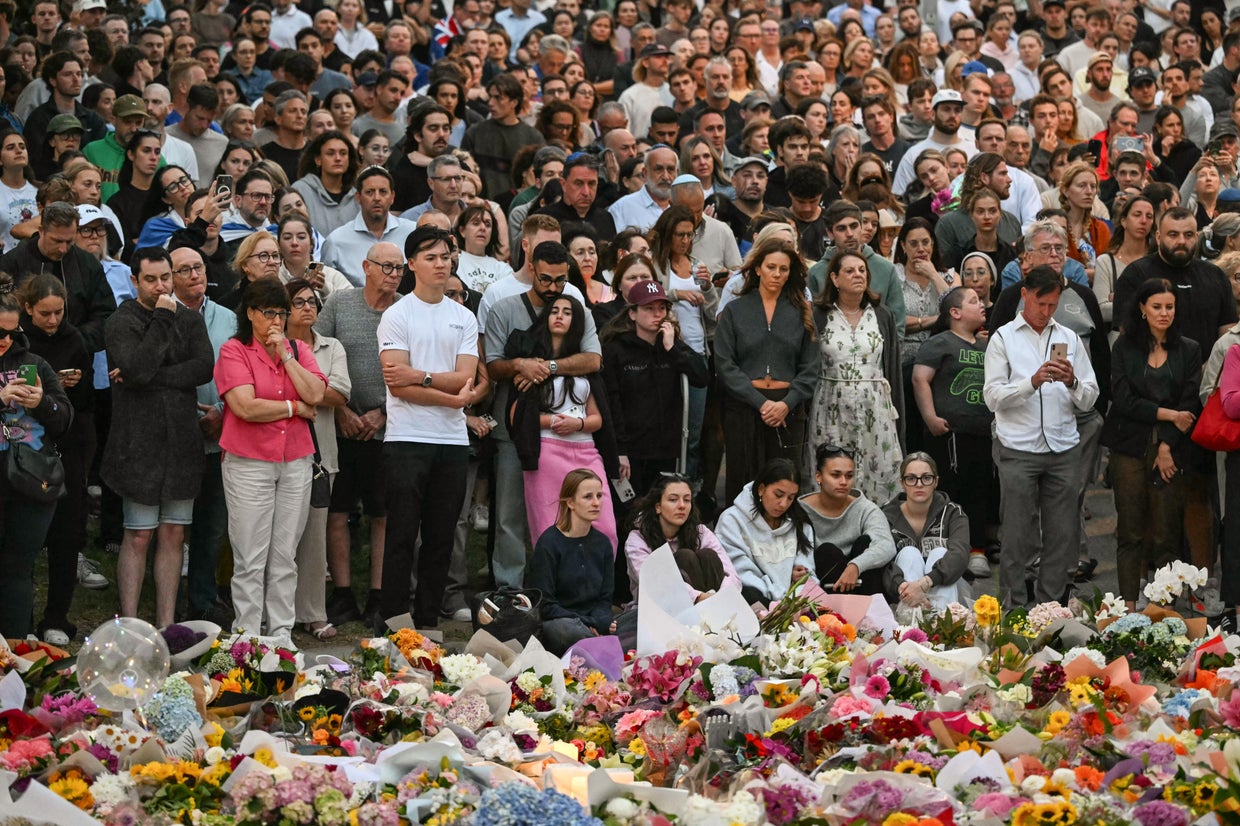 2 rabbis, a young girl and a Holocaust survivor among