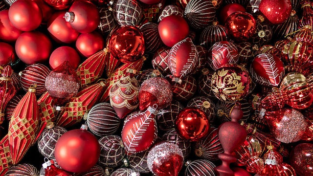 Christmas Decorations Come With Higher Price Tag This Holiday Season Thanks to Tariffs 