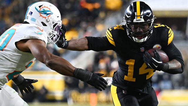 Miami Dolphins v Pittsburgh Steelers - NFL 2025 