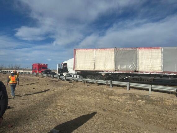 i70-semi-truck-crash-deer-trail-csp.jpg