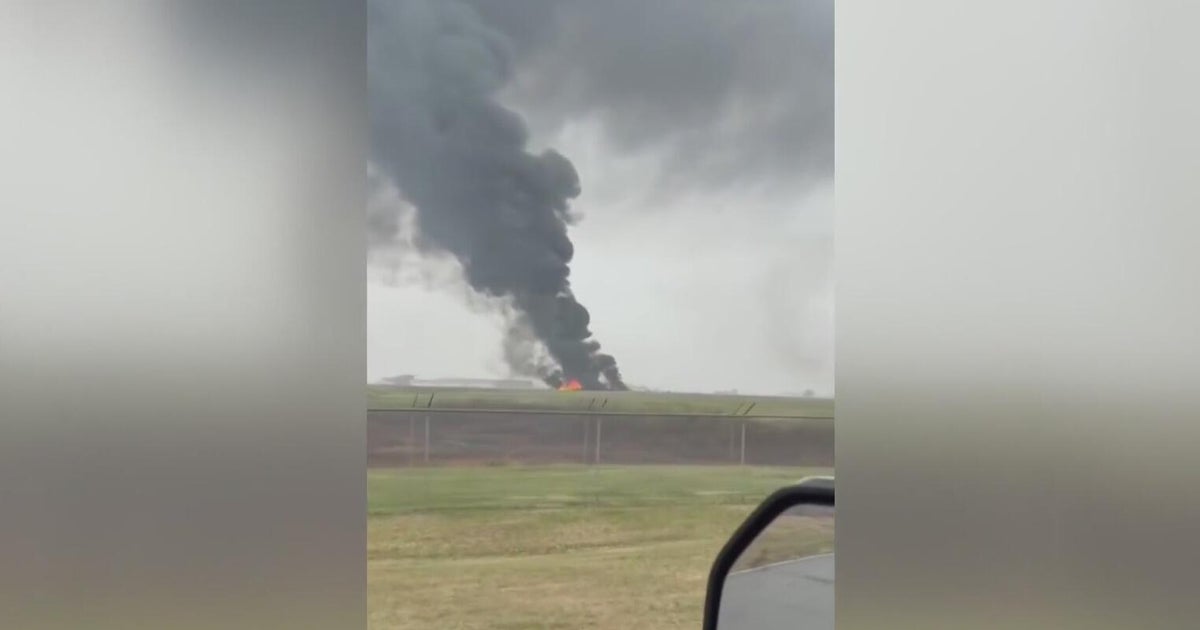 Former NASCAR driver Greg Biffle among 7 killed in plane crash