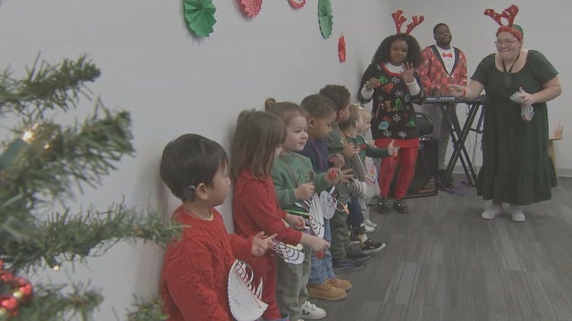 Philadelphia students with hearing challenges spread holiday cheer thanks to special technology 