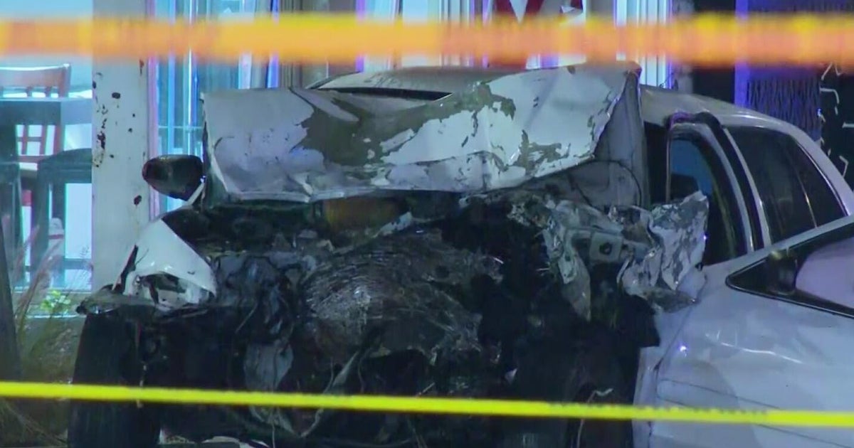 Violent, multi-vehicle crash in Miami turns deadly, family says - CBS Miami
