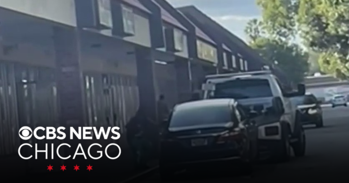 Florida tow truck driver arrested after taking car with child inside