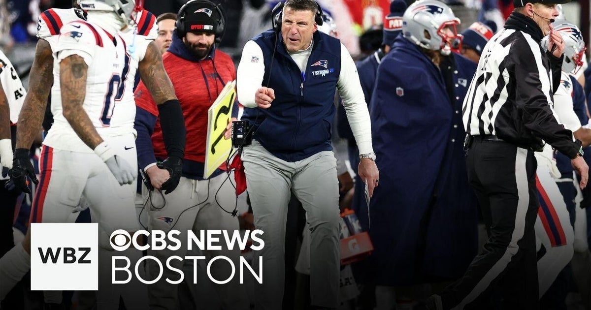 Mike Vrabel reacts to Patriots' comeback win over Baltimore