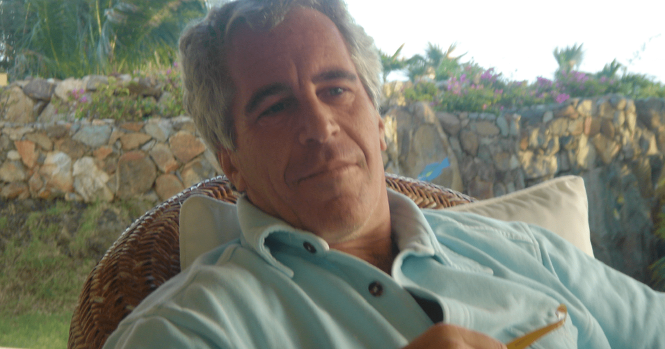 Президентът Тръмп каза в понеделник че оповестяването на хиляди снимки