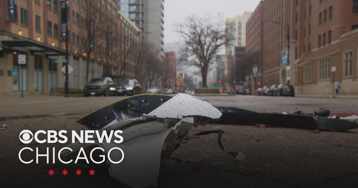 Tow truck driver shoots out woman's windshield on Near North Side ...