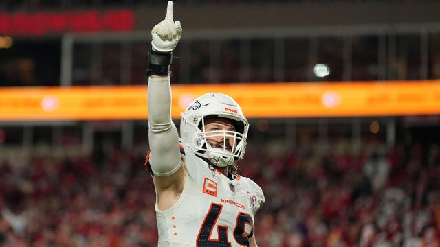 Broncos Chiefs Football 