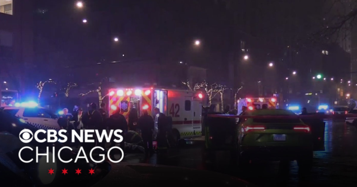 Witnesses recount mass shooting in River North that left 1 dead, 3 hurt