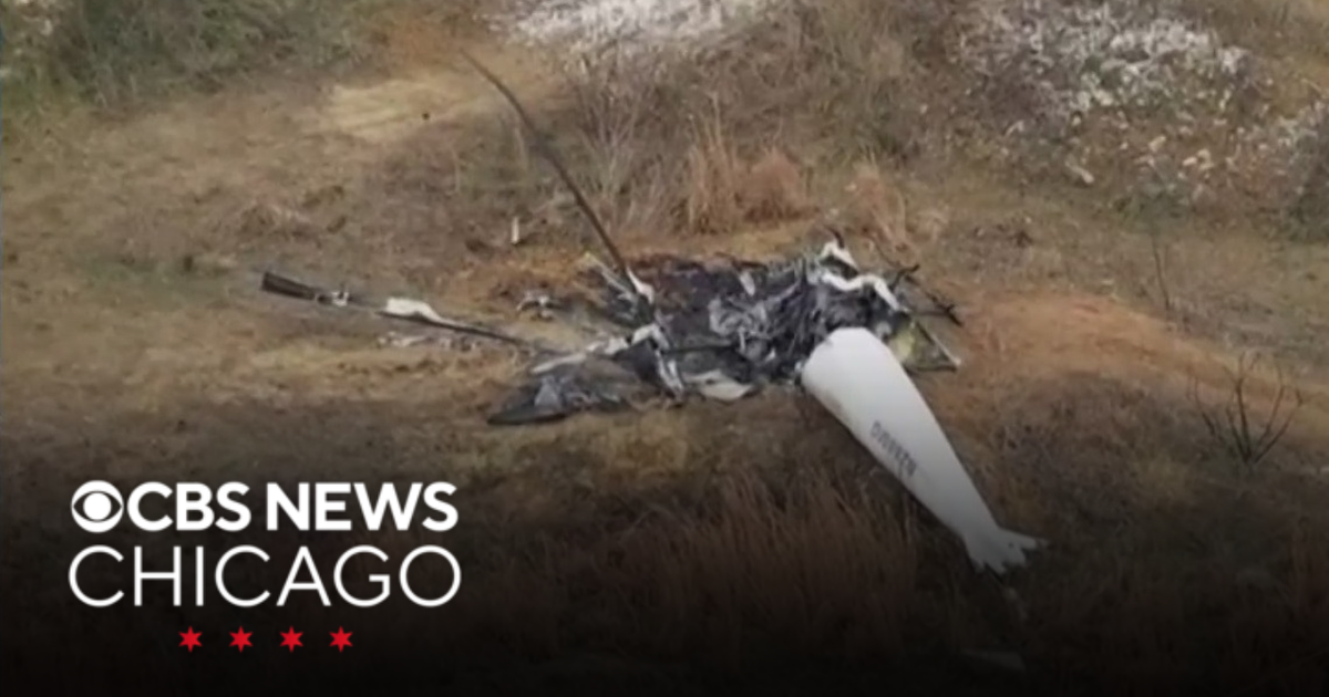 One pilot killed, another hurt after 2 helicopters collide in New Jersey