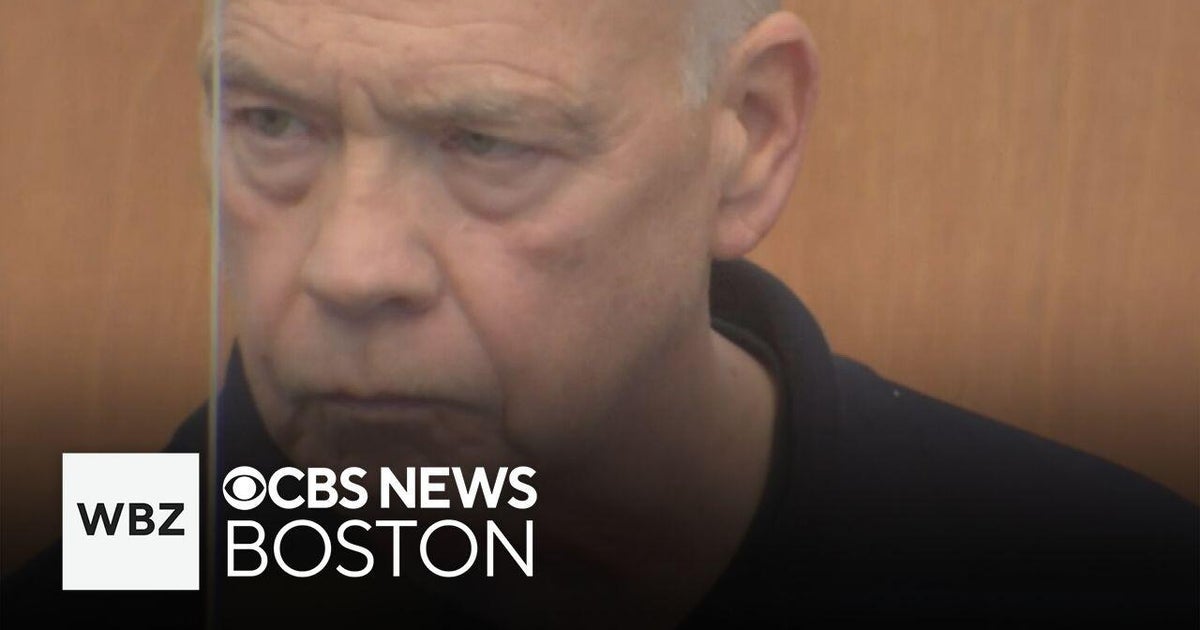 Massachusetts firefighter thought he was sending pornographic images to minor, DA says