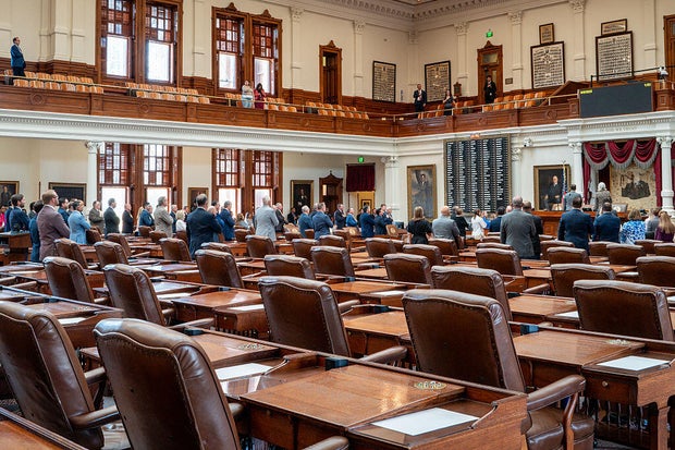 Texas Democratic Lawmakers Flee State In Effort To Halt Redistricting Legislation 