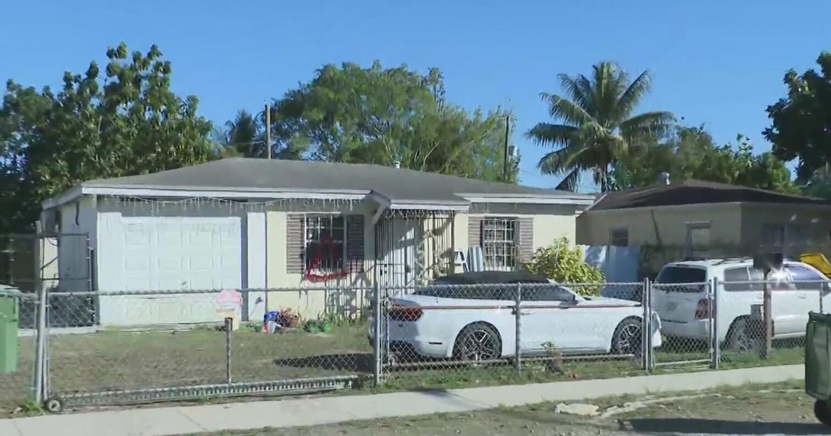 South Florida man arrested after naked rampage with a hammer and machete, causing thousands in damages