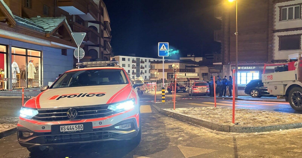 Кран Монтана Швейцария — Пожар в бар в швейцарските Алпи