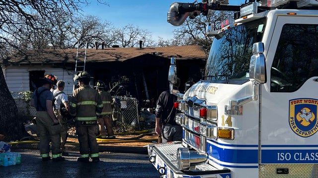 cbstexas-fw-deadly-fire-dec-31.jpg 