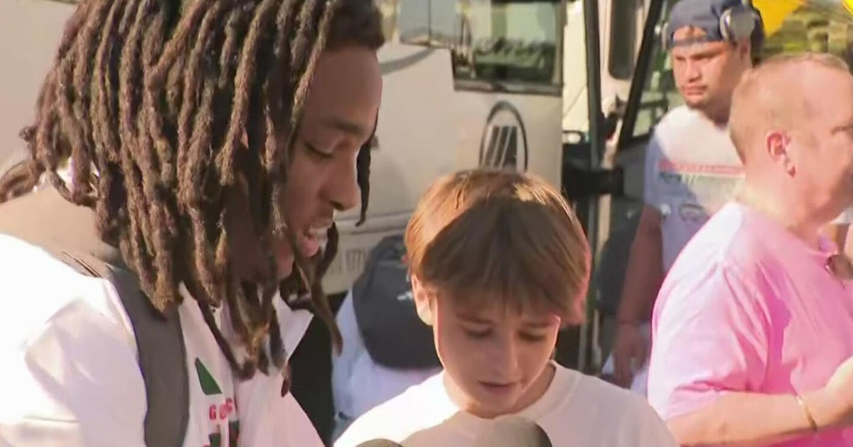 University of Miami fans welcome football team home after win against Ohio State at Cotton Bowl