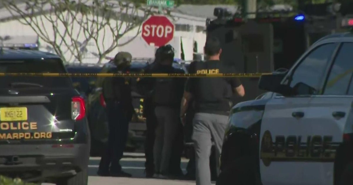Man barricaded inside Miramar home, police say - CBS Miami