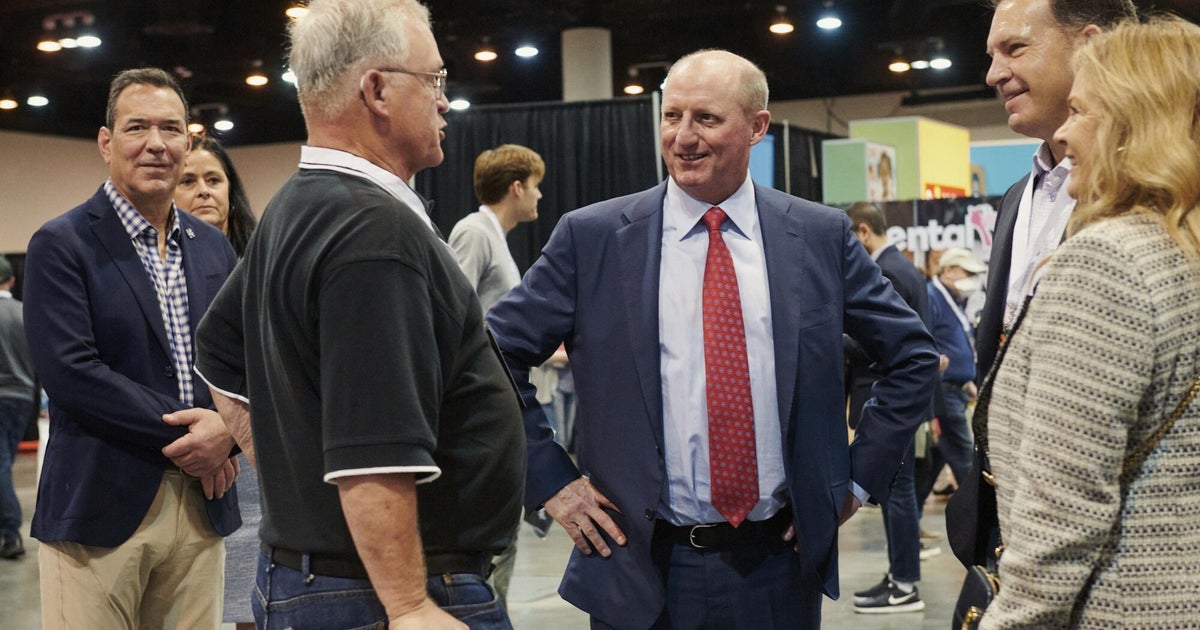 Уорън Бъфет официално се оттегли като главен изпълнителен директор на