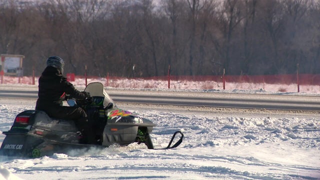 4p-ll-pkg-snowmobile-trails-wcco9iat.jpg 