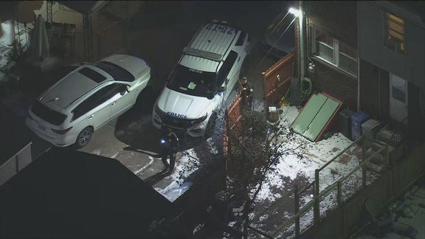 Man arrested after stealing Philadelphia police car, carjacking woman and leading chase, police say