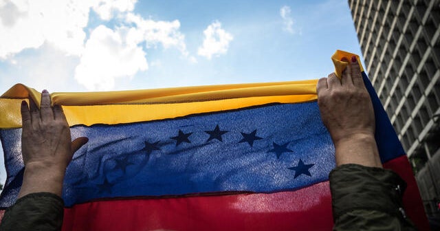 1/4: CBS Weekend News