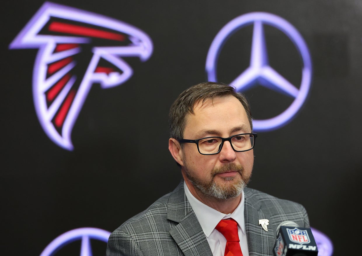 Falcons promote Greg Beadles to CEO as Arthur Blank reshapes ...