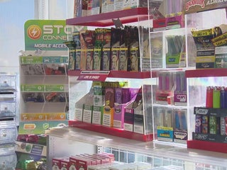 Denver's flavored vape ban sends customers across city lines - CBS Colorado
