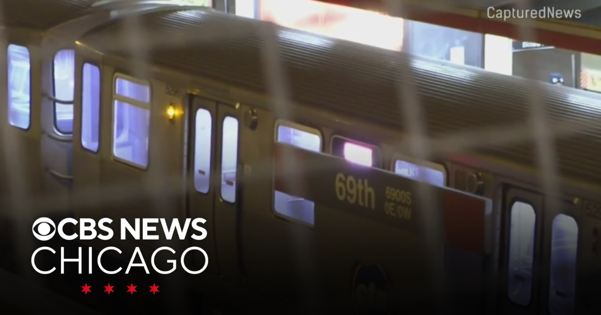 Man, woman found stabbed at 69th Street CTA Red Line stop - CBS Chicago