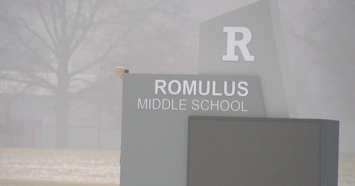 Romulus school gun threat sparks communication concerns - CBS Detroit