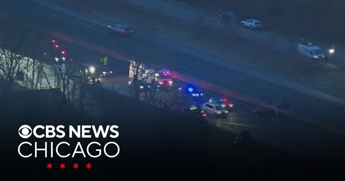 Lanes shut down on I-55 after deadly crash in Romeoville, Illinois ...