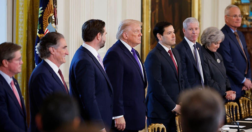 Trump meets with oil executives to push for investment in Venezuela