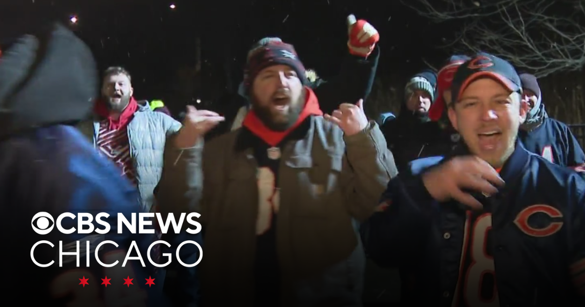 Fans ecstatic as Bears stun Packers with wild-card win