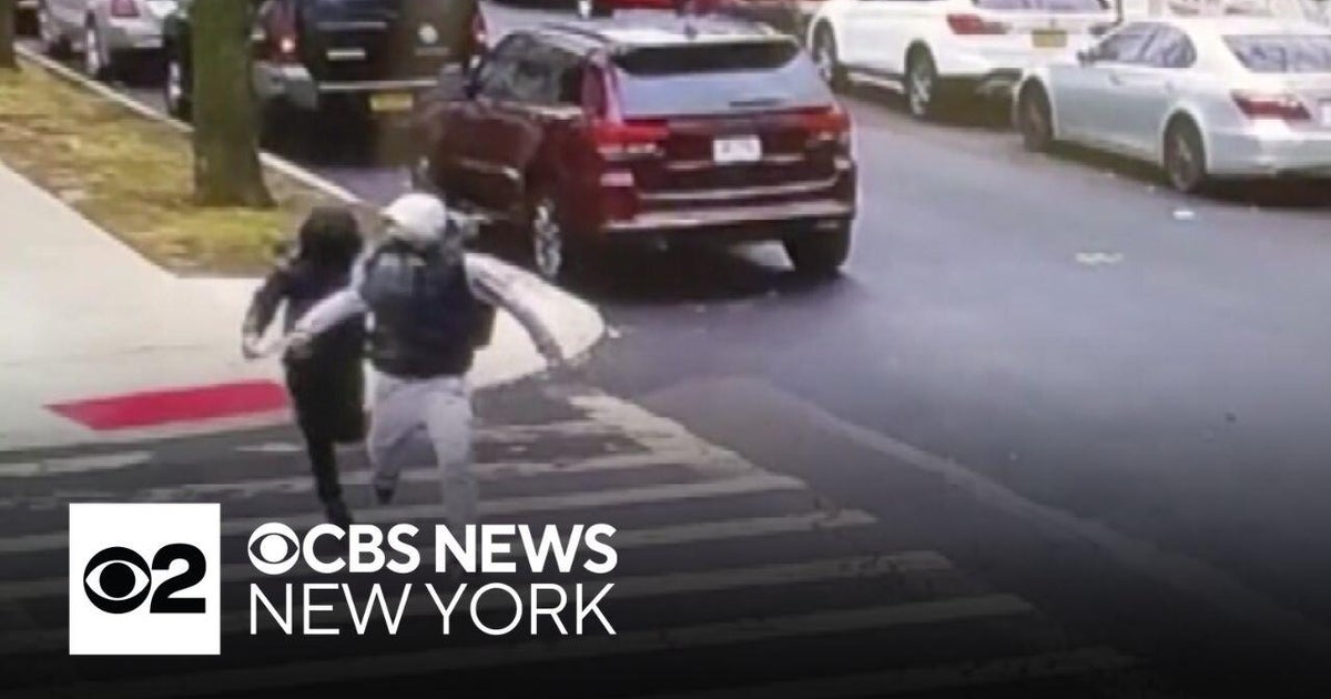 2 suspects charged with murdering Queens teen in fatal stabbing - CBS ...