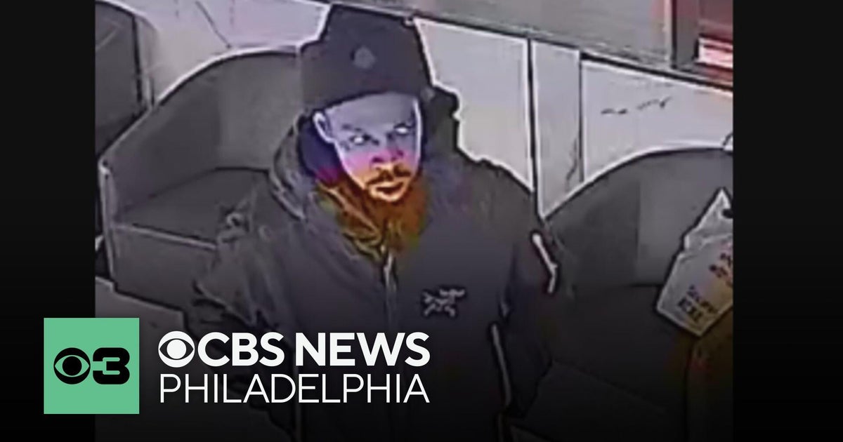 Philadelphia police look for suspect wanted for South Street jewelry store incident