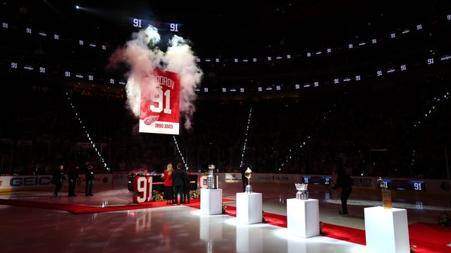 Carolina Hurricanes v Detroit Red Wings 