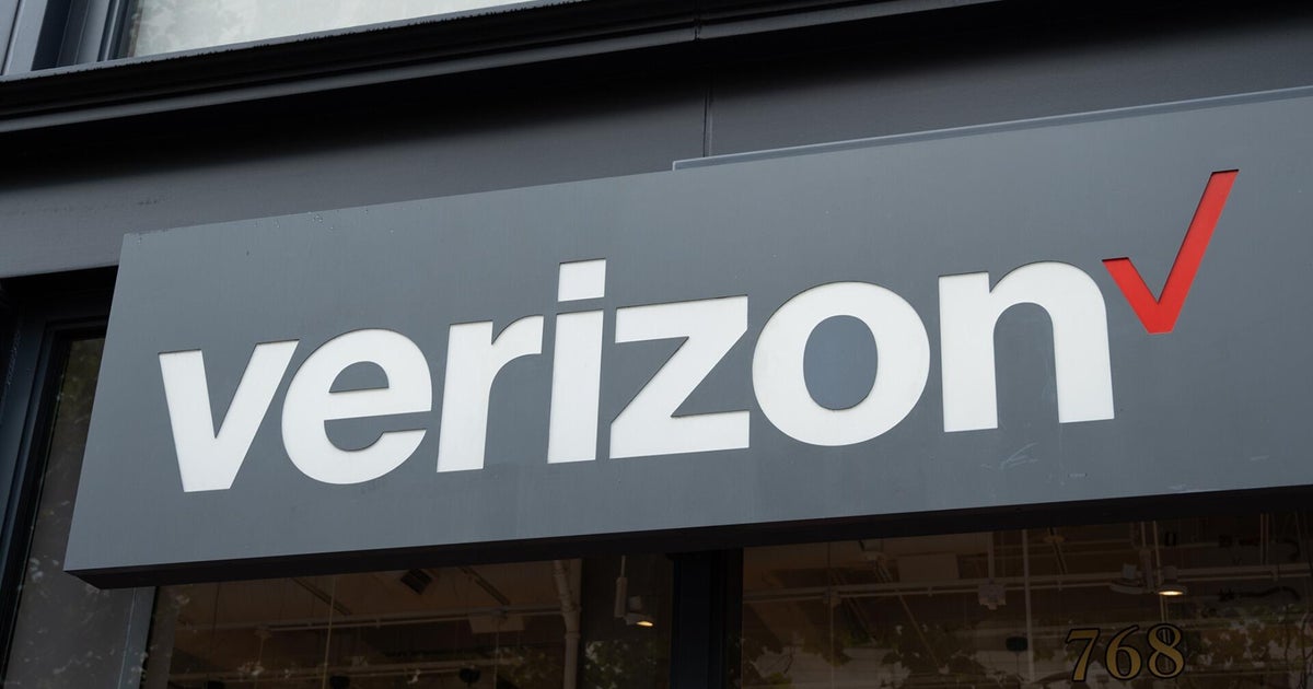 Verizon cell phone outages reported across U.S.