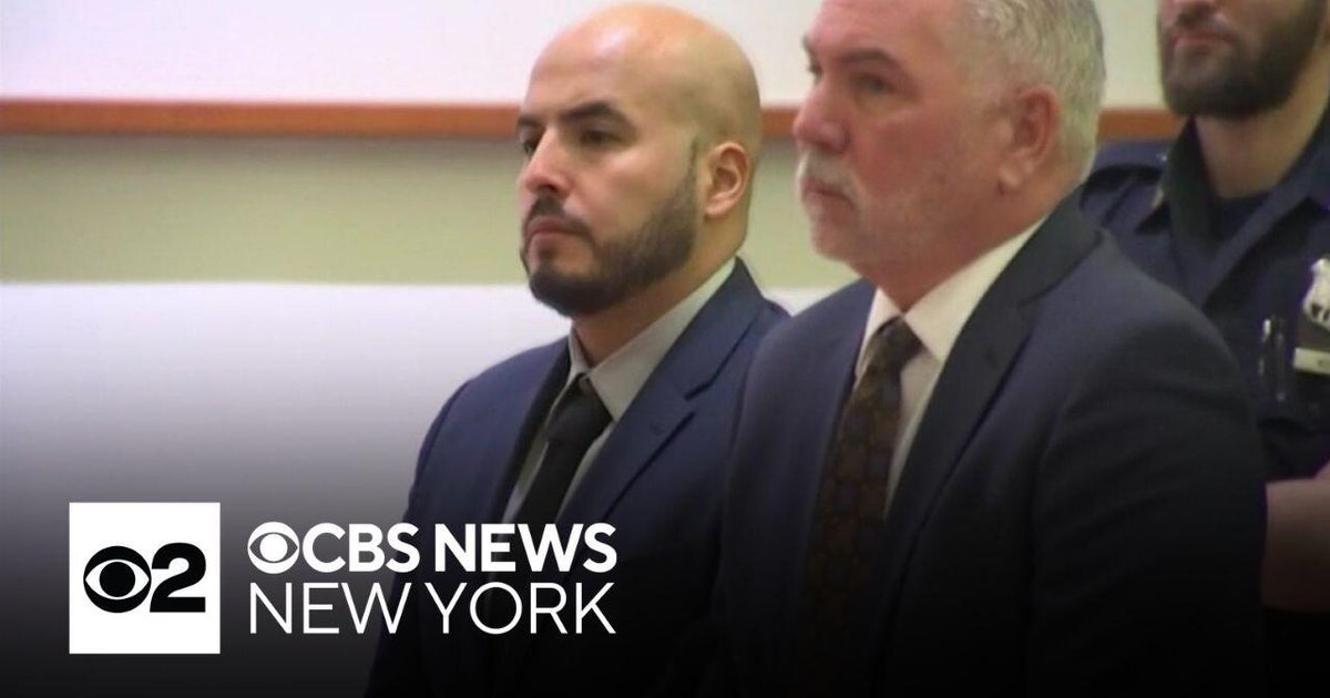 Trial of NYPD sergeant accused of manslaughter underway - CBS New York