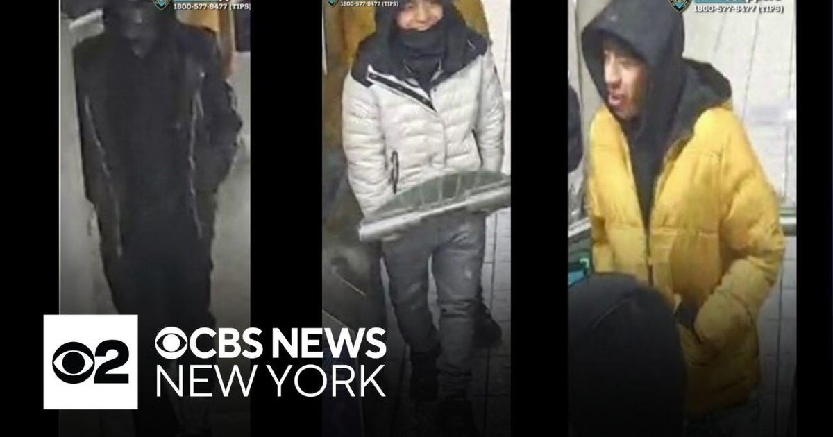 3 people wanted after teen stabbed during Queens robbery - CBS New York