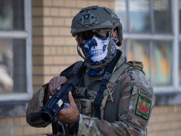 Protesters Denounce ICE Outside Chicago-Area Facility 