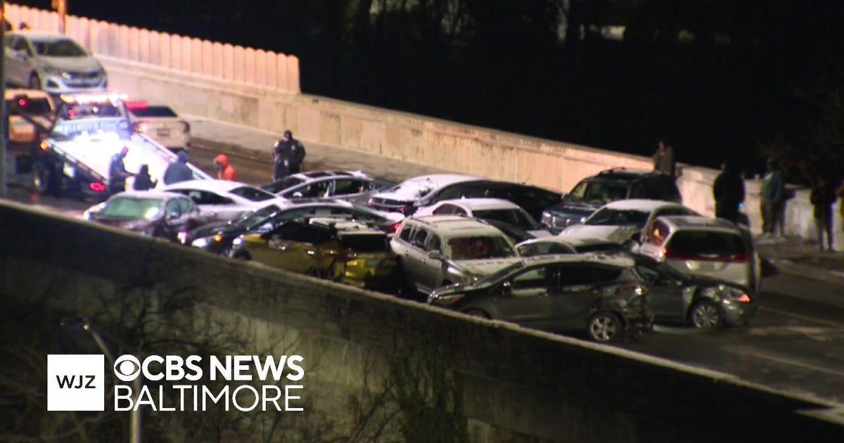 Multiple cars involved in pile-up over I-83 in Baltimore
