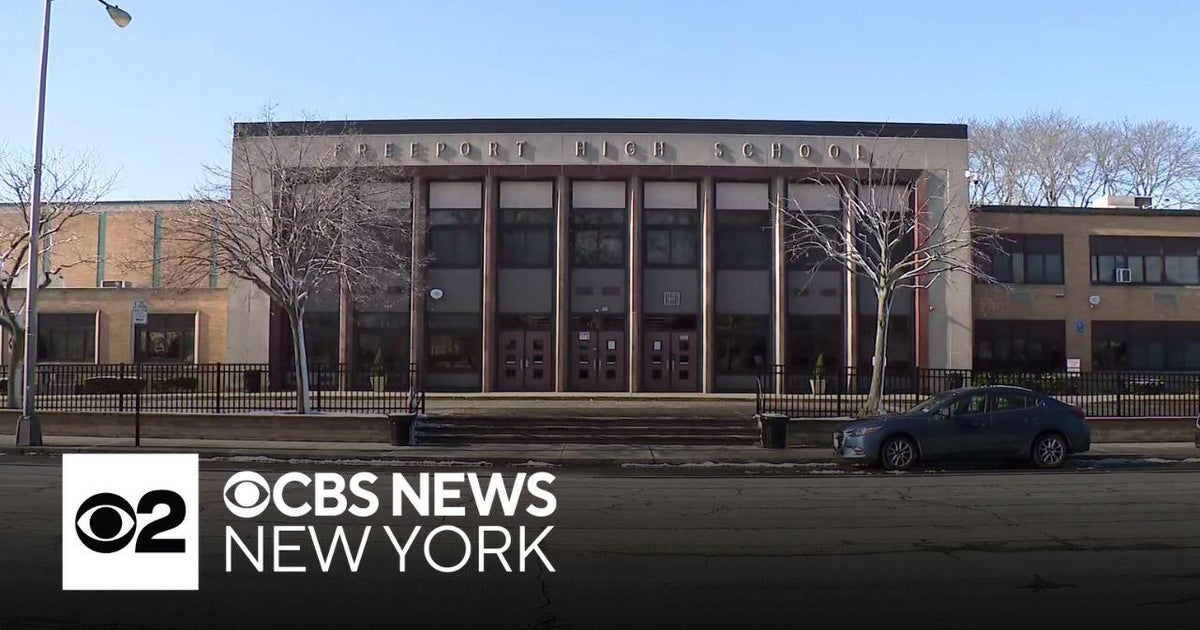 Ref saved after heart attack during Long Island high school varsity basketball game